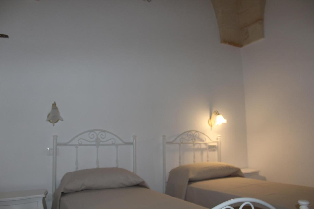 B&B Ilenia Oria  Buitenkant foto